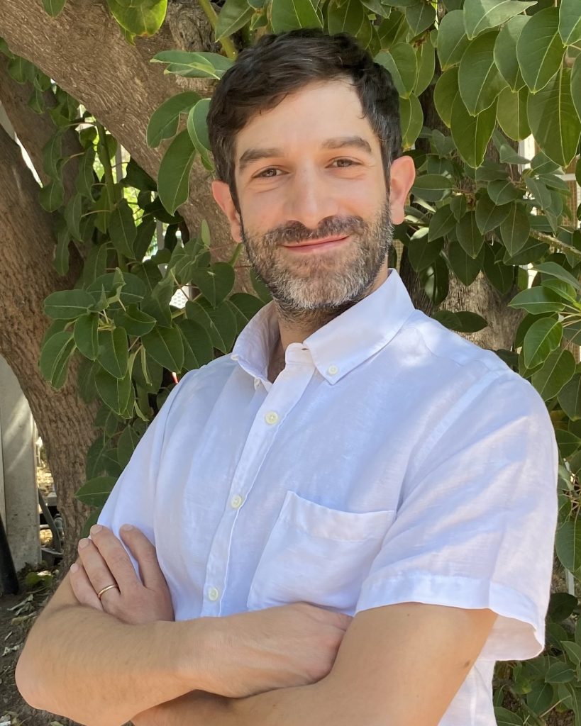 Dr. Tomás Mois Spitzer